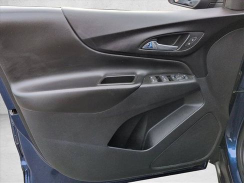 Certified 2022 Chevrolet Equinox LT FWD image 11
