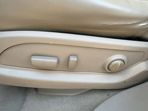 Used 2015 GMC Acadia Denali image 25