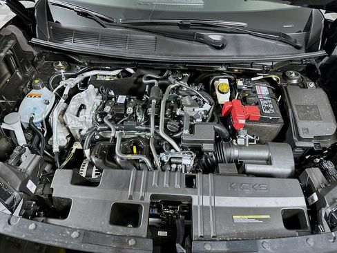 New 2026 Nissan Kicks SR w/ Cold Weather Package image 6