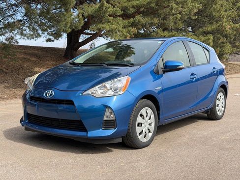 Used 2014 Toyota Prius C One FWD image 1
