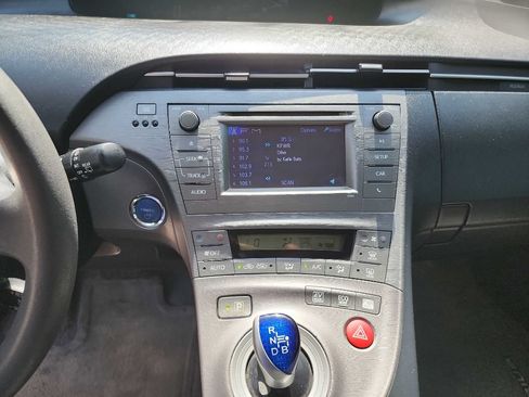 Used 2013 Toyota Prius Two FWD image 18