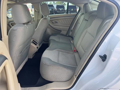 Used 2013 Ford Taurus SEL FWD image 12