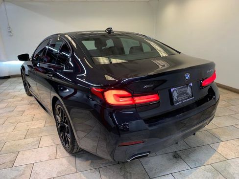 Used 2022 BMW 540i xDrive w/ M Sport Package image 7