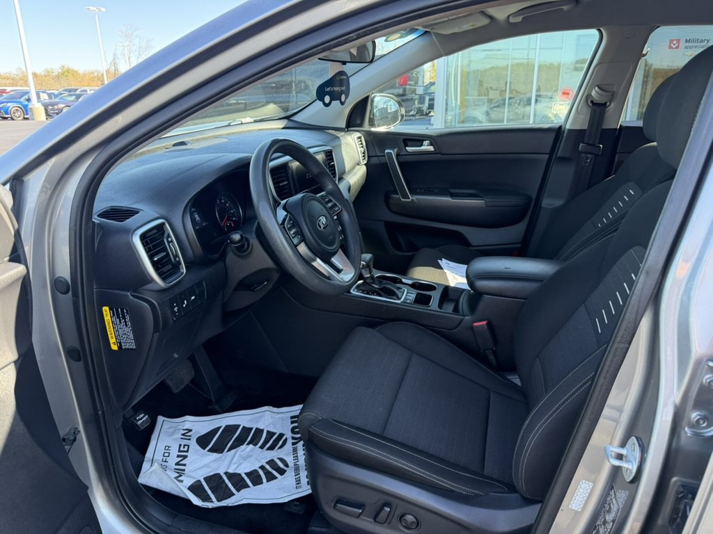 Used 2020 Kia Sportage LX w/ LX Popular Package AWD/4WD image 16