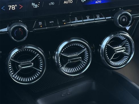 New 2026 Chevrolet Blazer EV LT w/ Super Cruise Package image 18