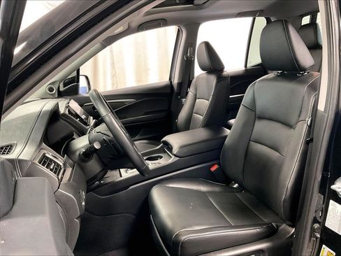Used 2025 Honda Ridgeline RTL image 10