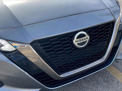 Used 2022 Nissan Altima 2.5 SR image 28