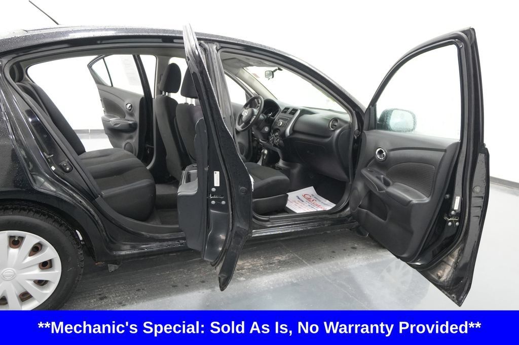 Used 2013 Nissan Versa SV w/ Convenience Pkg FWD image 22