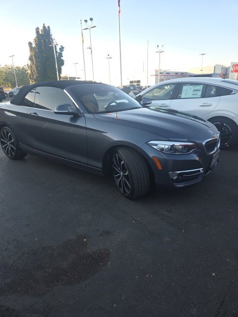 Used 2020 BMW 230i xDrive Convertible w/ Premium Package AWD/4WD image 3
