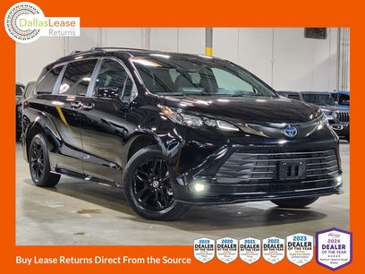 Used 2023 Toyota Sienna XLE Woodland Edition