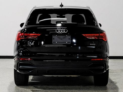 Used 2020 Audi Q3 2.0T Premium w/ Convenience Package AWD/4WD image 7