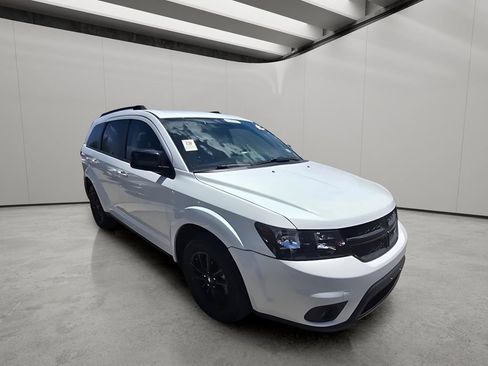Used 2019 Dodge Journey SE w/ Blacktop Package FWD image 14