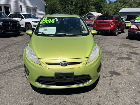 Used 2011 Ford Fiesta SE w/ 203A Rapid Spec Order Code FWD image 4