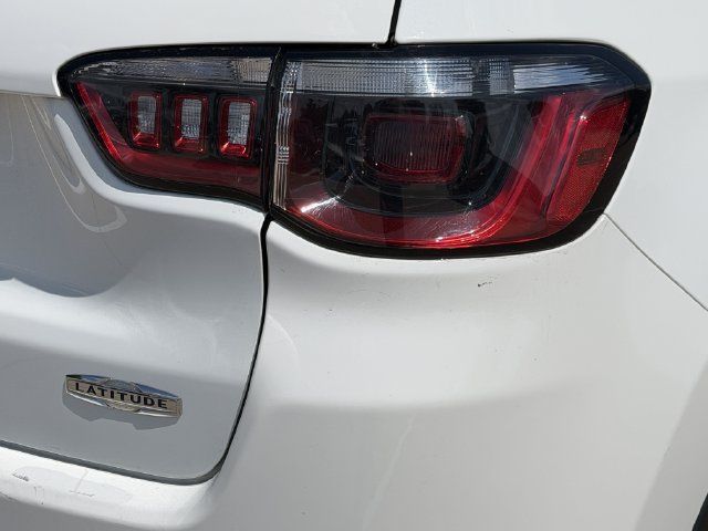 Used 2024 Jeep Compass Latitude AWD/4WD image 7