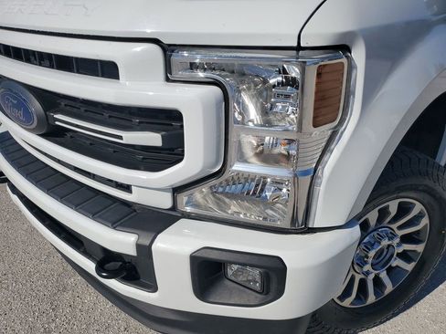 Used 2022 Ford F250 Lariat w/ Lariat Ultimate Package image 16