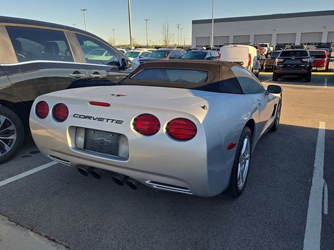 Used 2001 Chevrolet Corvette Convertible w/ Preferred Equipment Group2 image 3