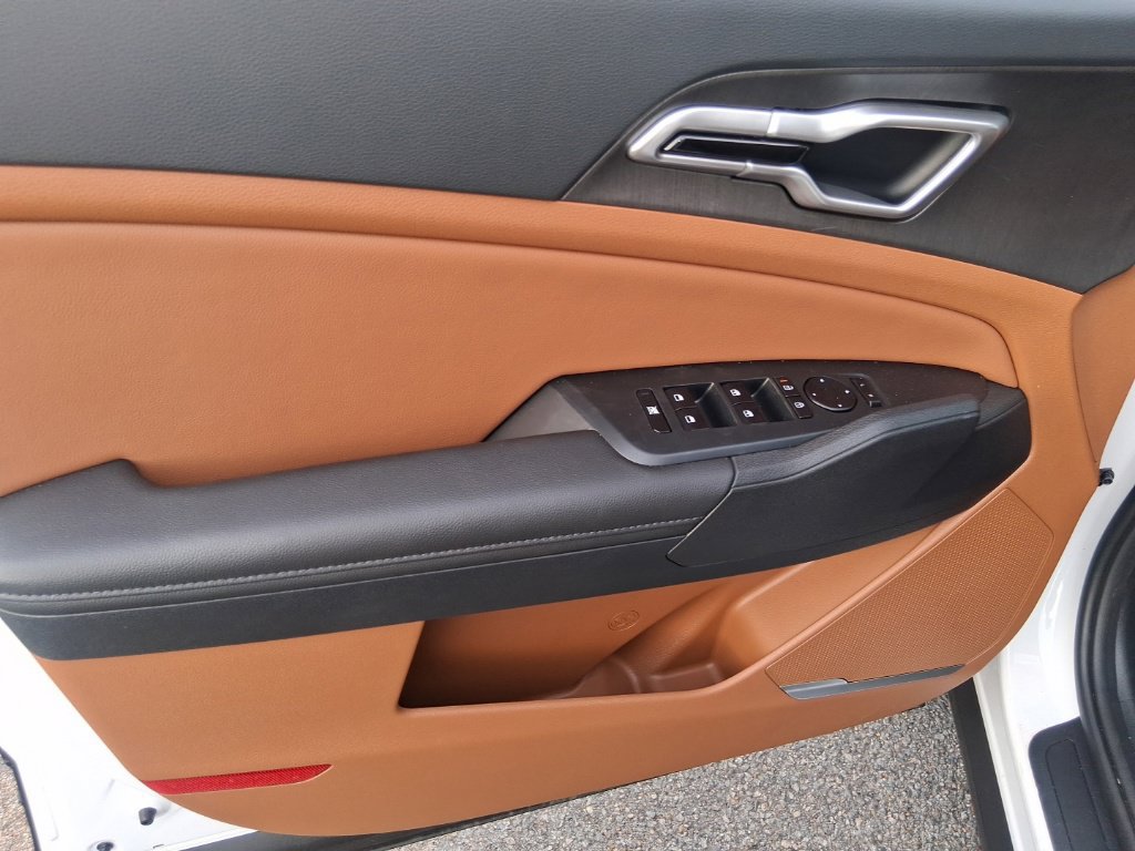 Certified 2026 Kia Sportage X-Line AWD/4WD image 9