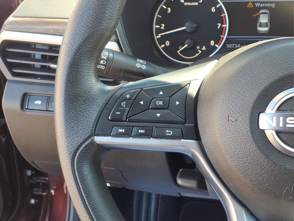Used 2025 Nissan Altima 2.5 SV AWD/4WD image 11