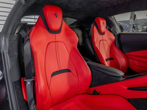 Certified 2022 Ferrari Roma RWD image 16