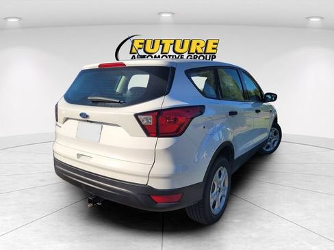 Used 2019 Ford Escape S FWD image 3