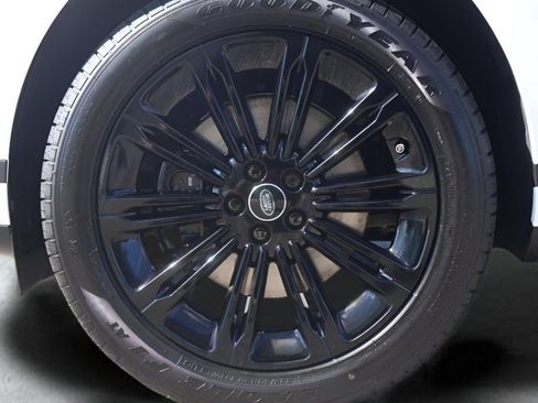 New 2026 Land Rover Range Rover Evoque S AWD/4WD image 9