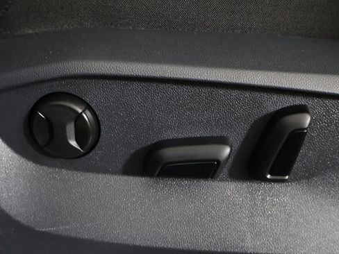 Used 2024 Volkswagen Tiguan SE R-Line FWD image 34