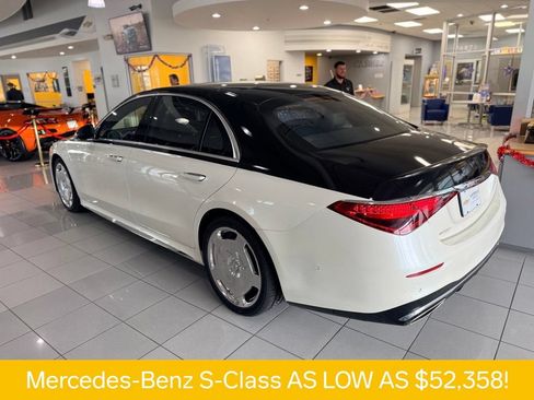 Used 2022 Mercedes-Benz S 500 4MATIC w/ AMG Line Package image 20
