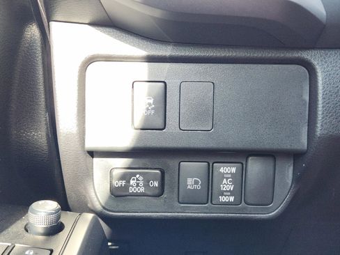 Used 2023 Toyota Tacoma TRD Off-Road w/ Technology Package image 26