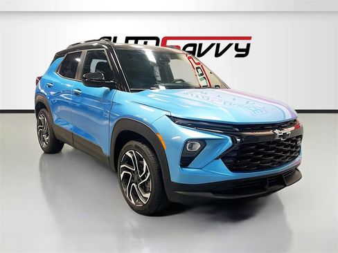 Used 2025 Chevrolet TrailBlazer RS w/ Convenience Package image 1