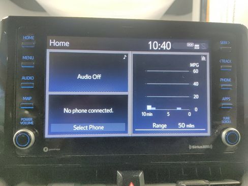 Used 2022 Toyota Corolla LE FWD image 25