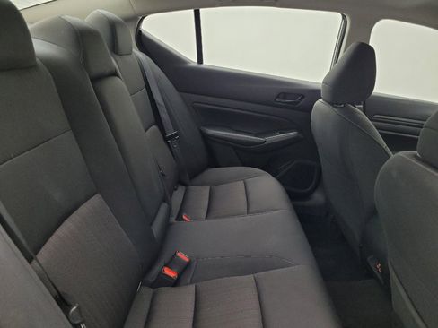 Used 2024 Nissan Altima 2.5 SV image 19