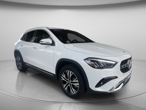 Certified 2025 Mercedes-Benz GLA 250 GLA 250 image 7