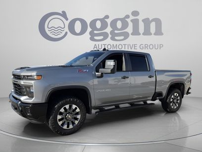 Used 2025 Chevrolet Silverado 2500 Custom w/ Custom Value Package