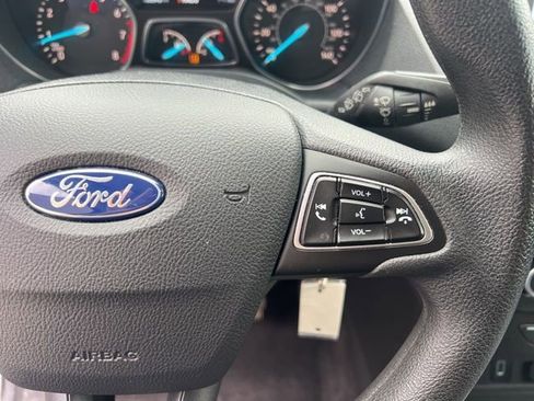 Used 2018 Ford Escape SE w/ SE Sync 3 Package image 26
