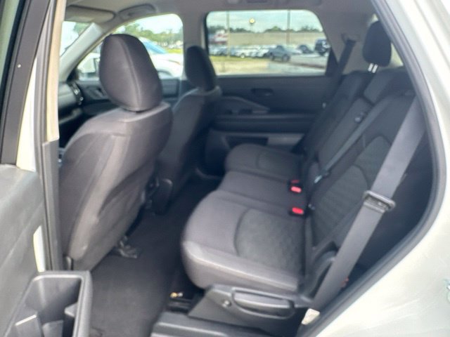 Used 2024 Nissan Pathfinder SV FWD image 21