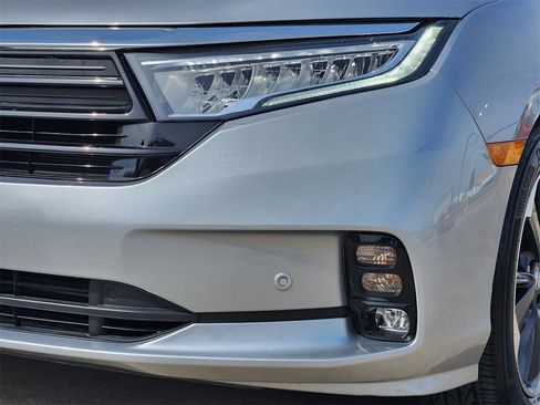 Certified 2024 Honda Odyssey Elite image 9