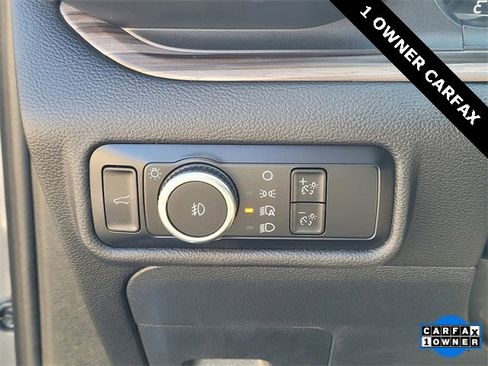 Used 2023 Ford Explorer Limited image 26