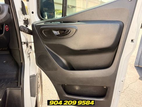 Used 2019 Mercedes-Benz Sprinter 2500 image 34
