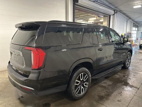 Used 2022 GMC Yukon XL AT4 image 4