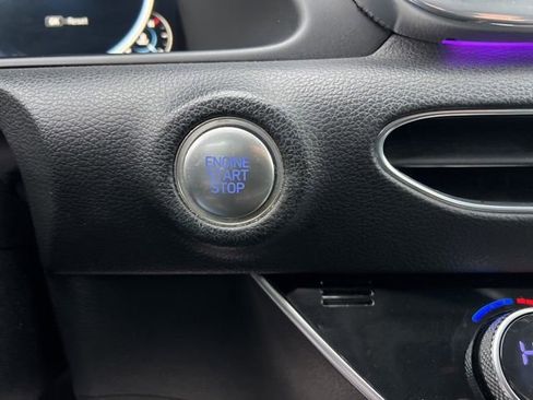 Used 2020 Hyundai Sonata Limited image 17