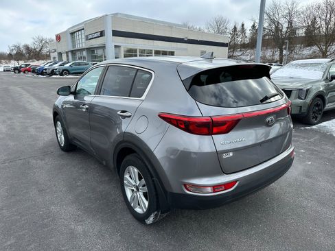 Used 2018 Kia Sportage LX image 7