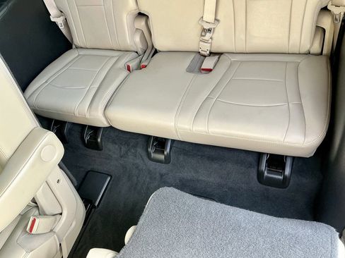 Used 2021 Buick Enclave Essence w/ Sound and Sites Package image 28