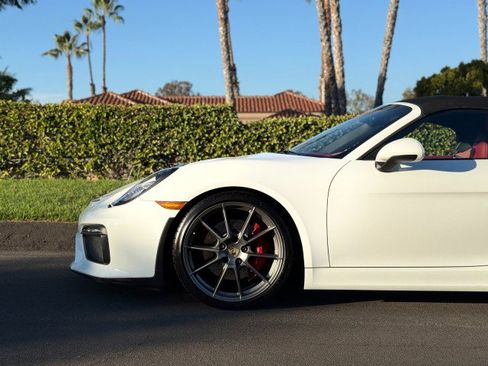 Used 2016 Porsche Boxster Spyder image 5
