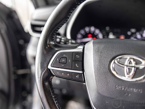 Used 2021 Toyota Highlander XSE image 26