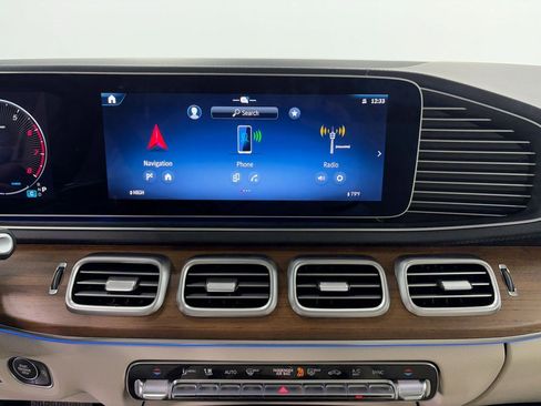 Certified 2025 Mercedes-Benz GLS 450 4MATIC image 17