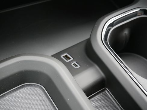 New 2026 GMC Sierra 3500 AT4 w/ AT4 Premium Plus Package image 18