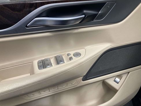 Used 2019 BMW 750i RWD image 11