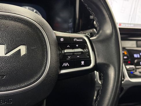 Used 2023 Kia Sorento SX image 23