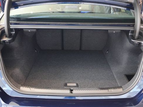 New 2027 BMW i5 eDrive40 RWD image 8