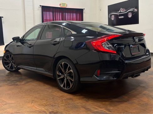 Used 2021 Honda Civic Sport image 2